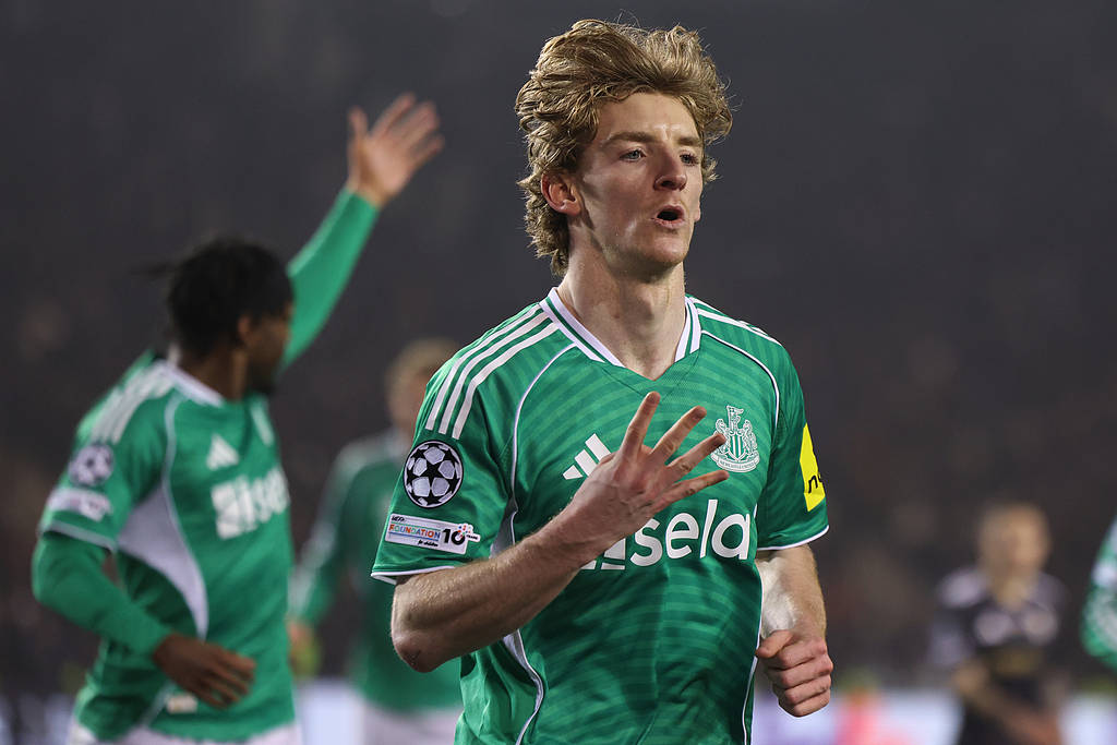 半场大四喜！戈登超希勒压凯恩 英格兰9号位的传承有了